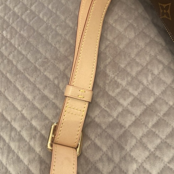 SOLD OUT””””Louis Vuitton Brand new condition bumbag - Picture 7 of 7